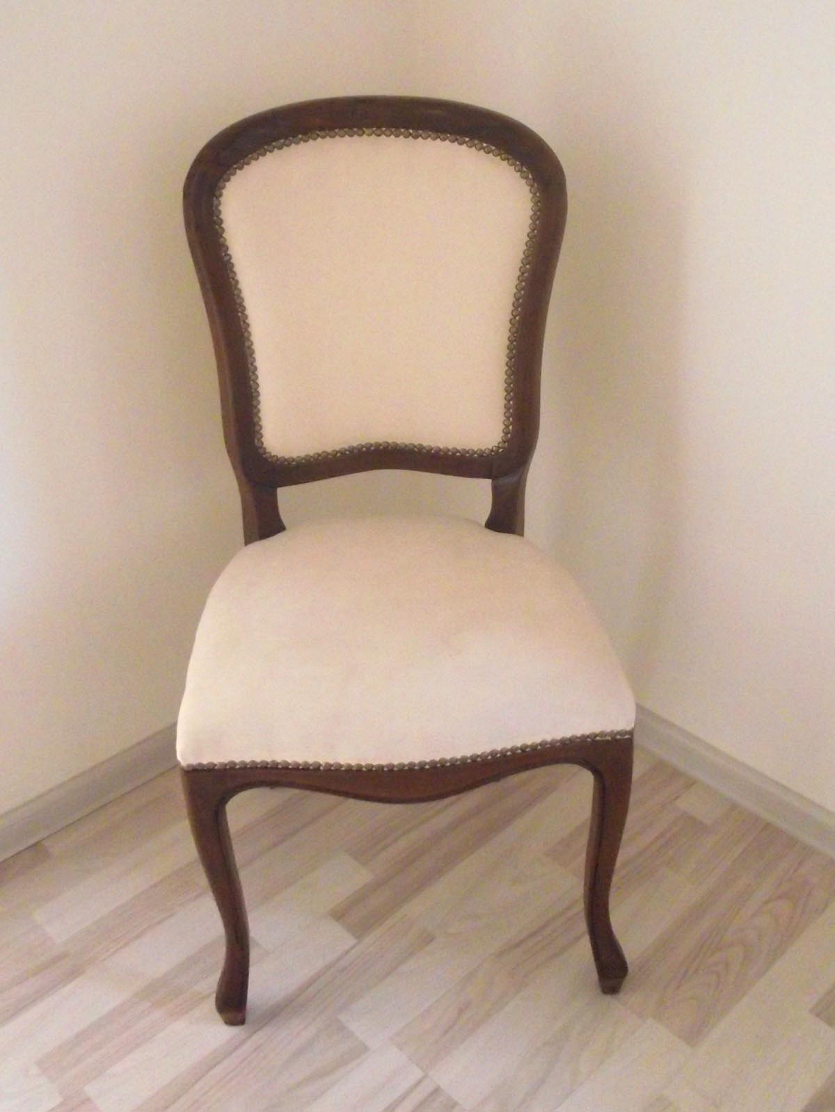 03krzesła